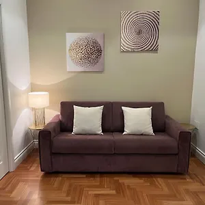 Sant'elmo Con Parcheggio Interno Bed & Breakfast